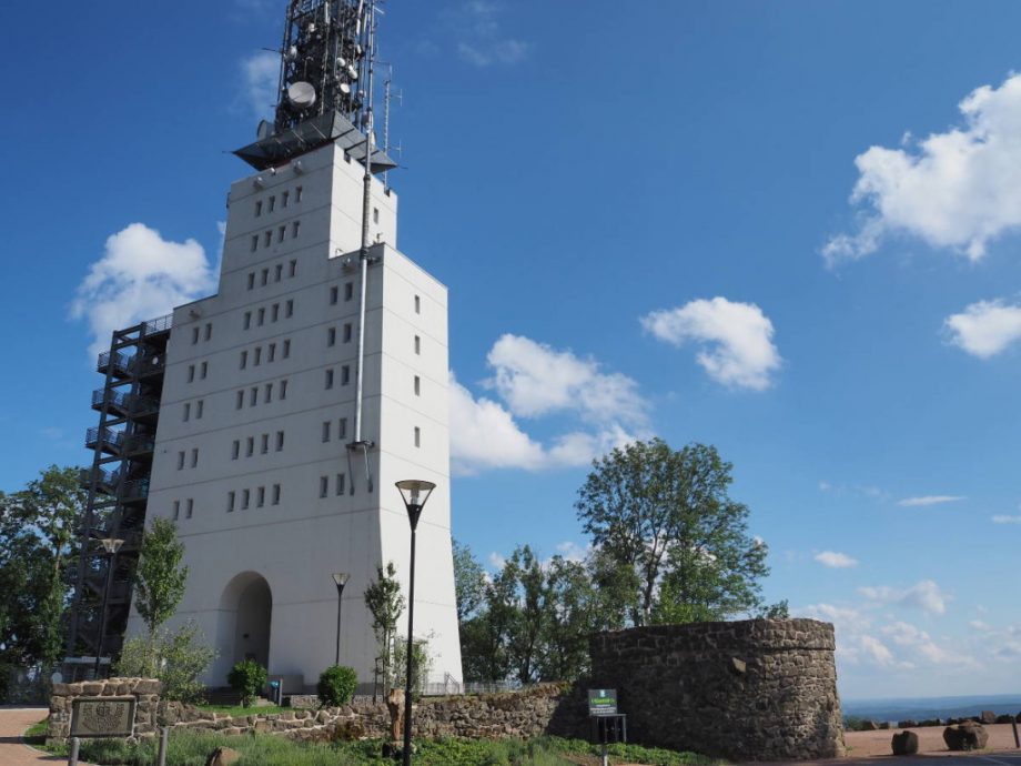 Der Schaumberg, sein Aussichtsturm und mehr Green Shaped Heart